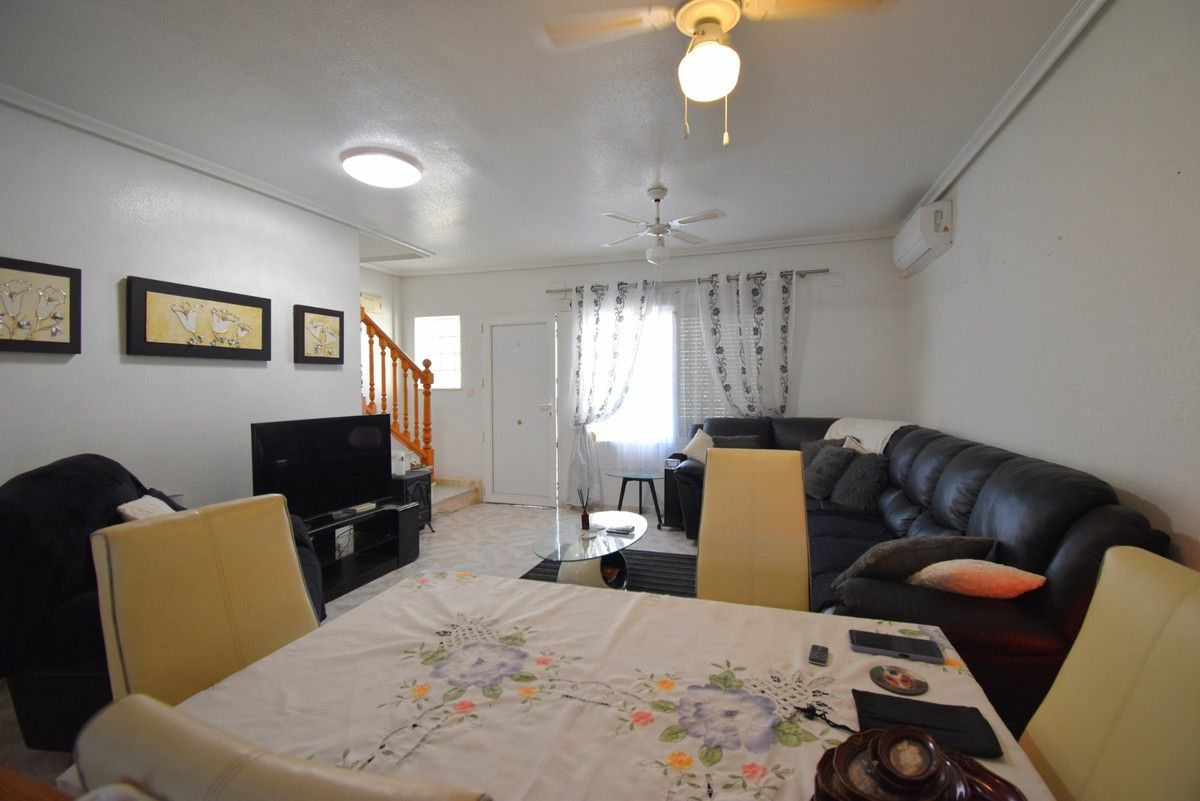 4-bedroom House In Orihuela Costa, Spain (167 M²)
