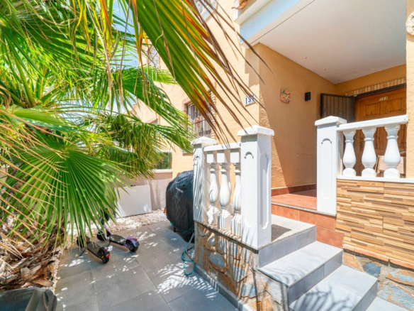 3-bedroom Villa In Rojales, Spain (71 M²)