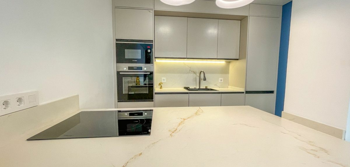 2-bedroom Apartment In Torrevieja, Spain (91 M²)