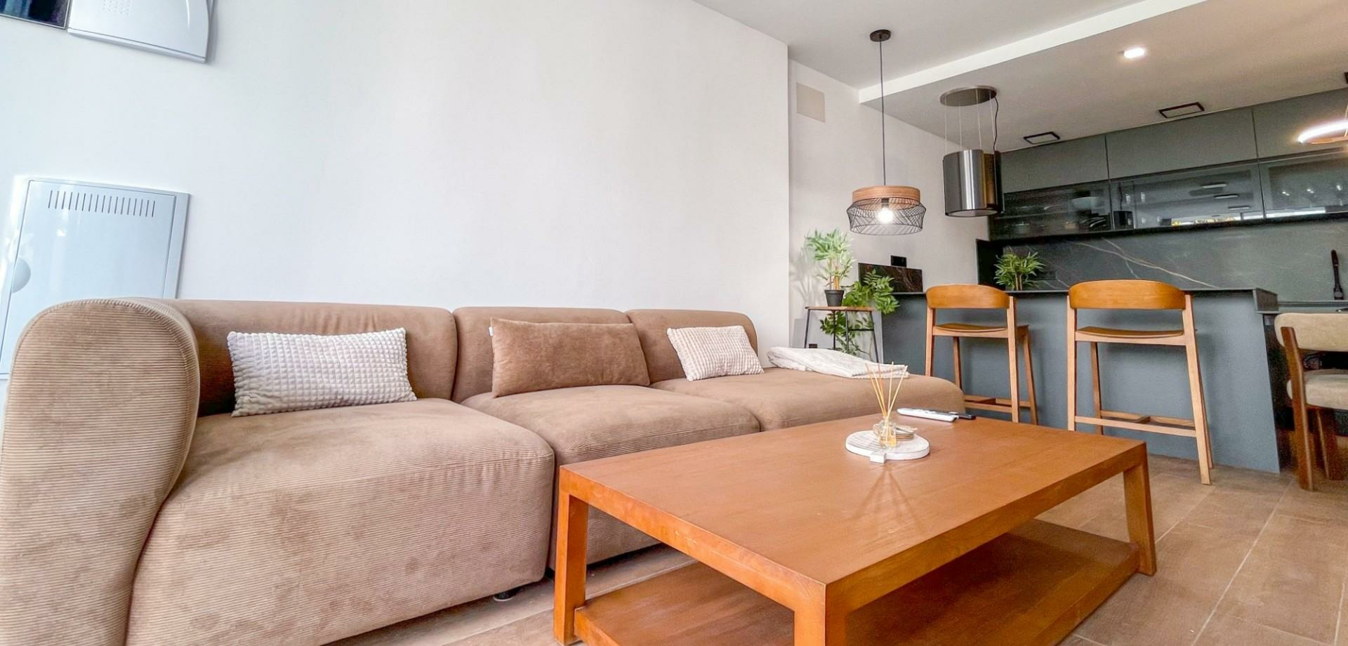 2-7-1f21cc 3-bedroom Terraced House In Torrevieja, Spain (160 M²)