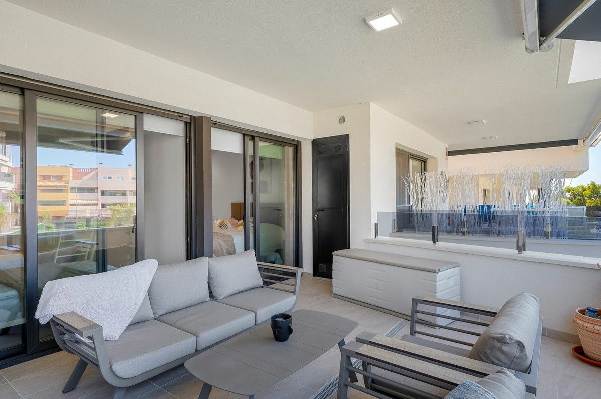 2-bedroom Apartment In Orihuela Costa, Spain (75 M²)