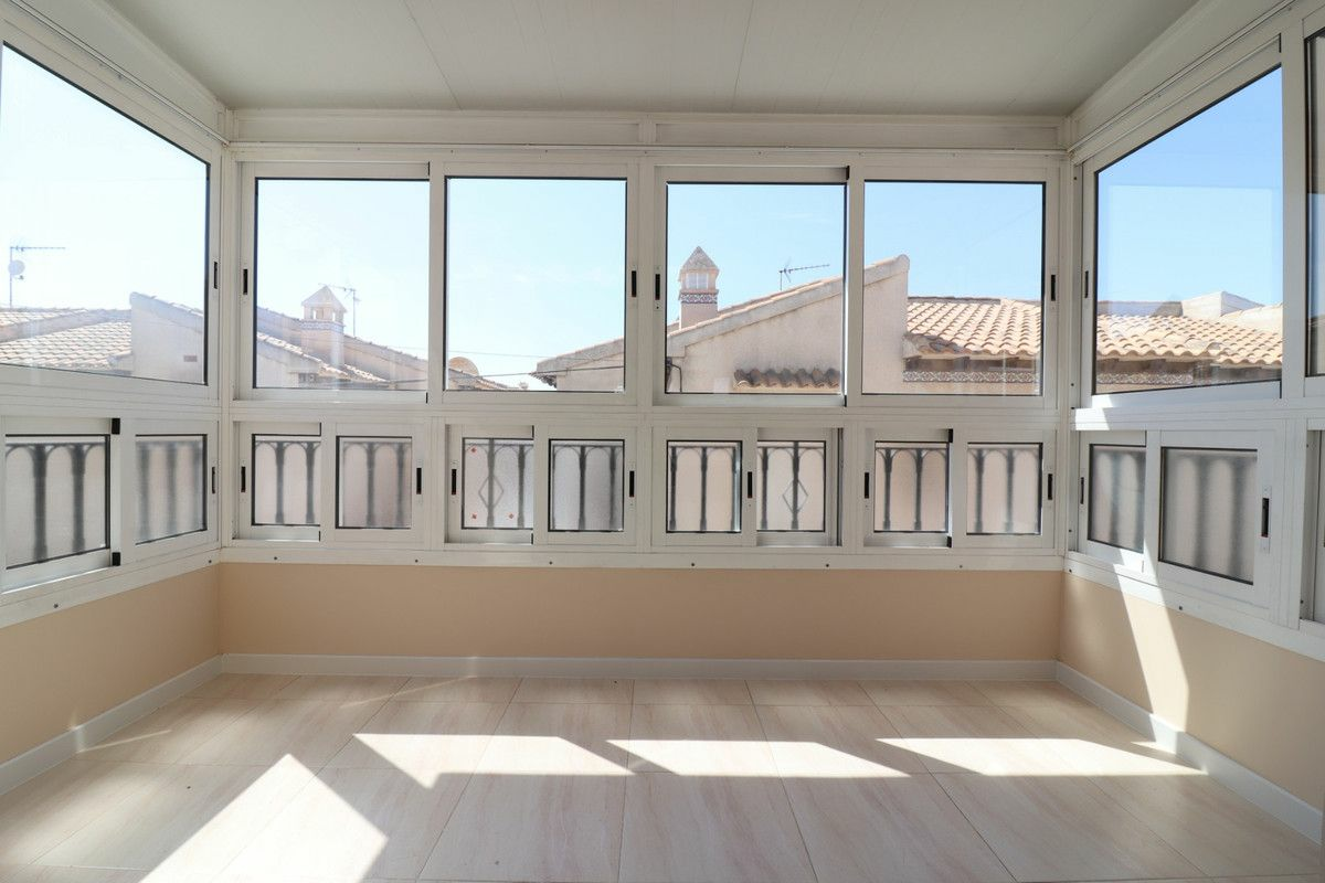 2-bedroom Apartment In Orihuela Costa, Spain (52 M²)