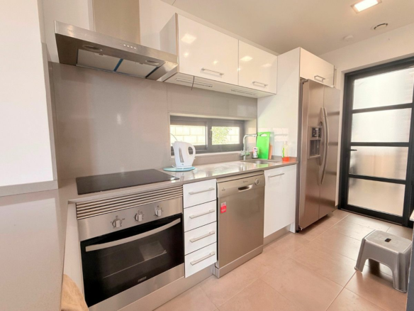 3-bedroom Villa In Rojales, Spain (106 M²)