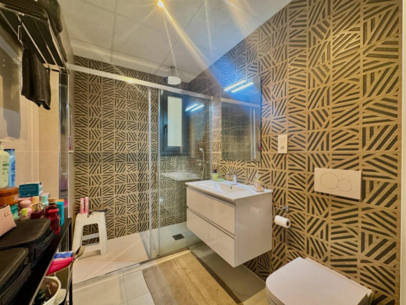 3-bedroom Apartment In Orihuela Costa, Spain (98 M²)