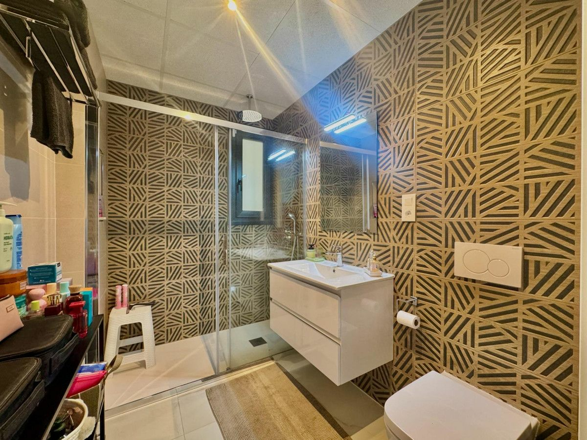 3-bedroom Apartment In Orihuela Costa, Spain (98 M²)