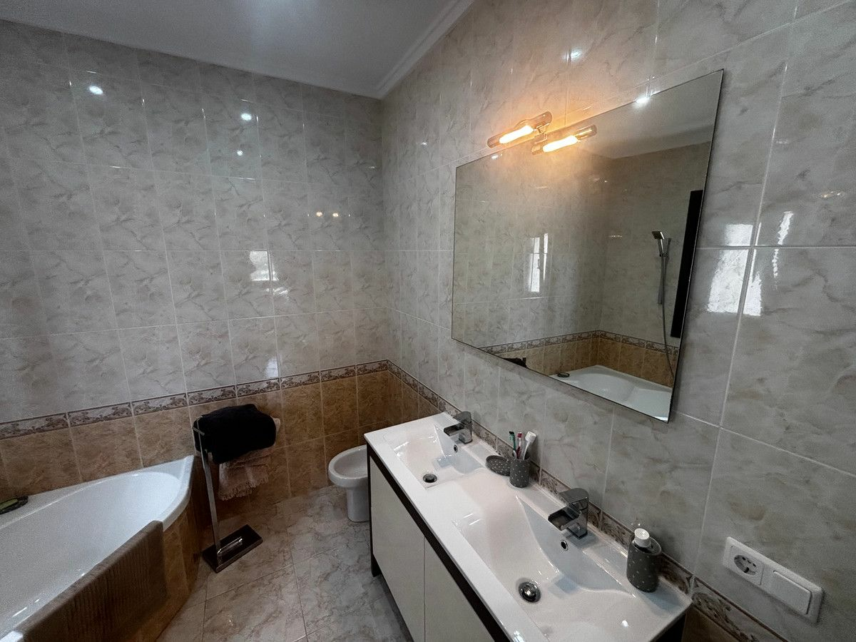 4-bedroom Villa In Rojales, Spain (247 M²)