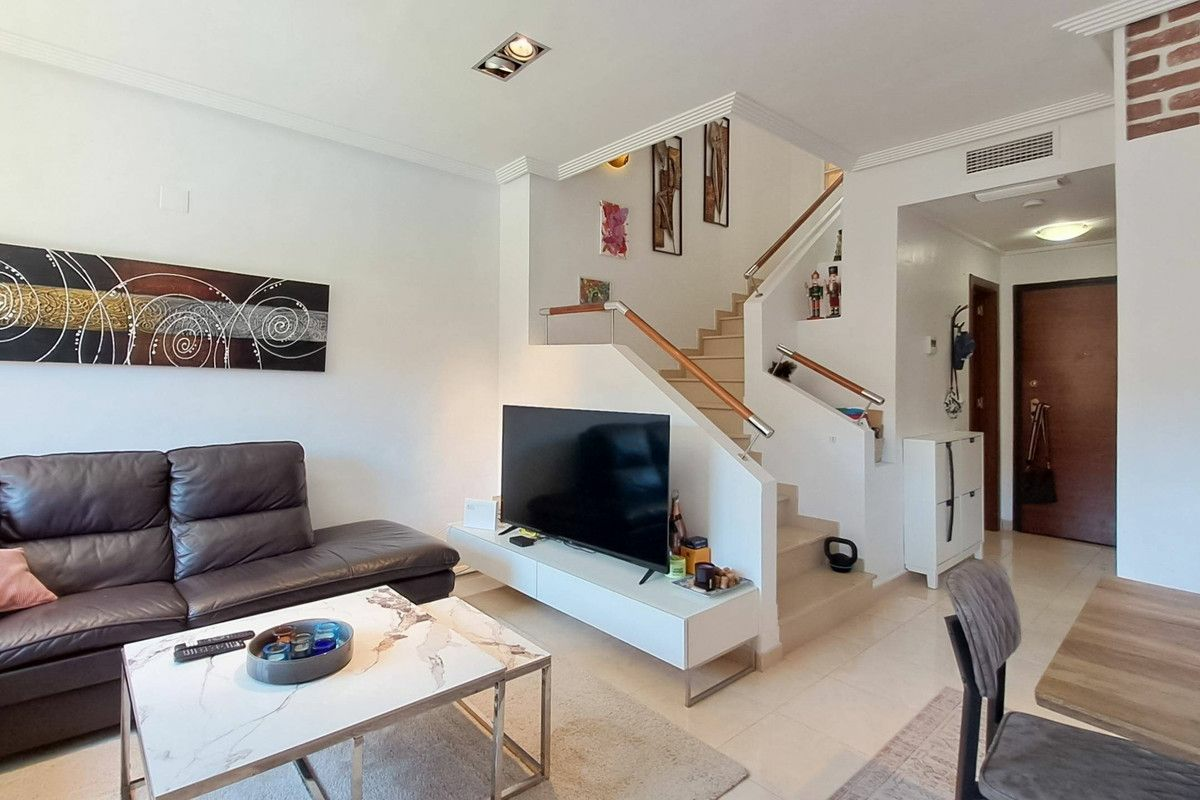 2-bedroom Apartment In Orihuela Costa, Spain (80 M²)