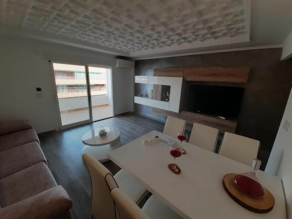 3-bedroom Apartment In Torrevieja, Spain (115 M²)