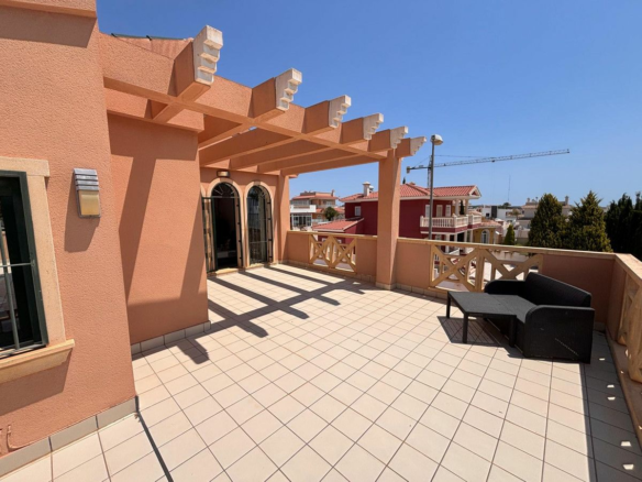 4-bedroom Villa In Rojales, Spain (175 M²)