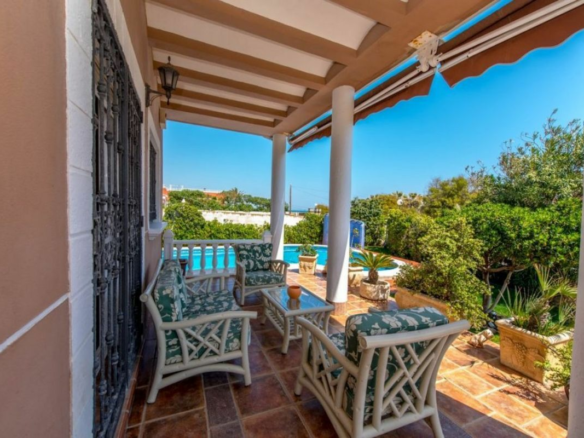 6-bedroom Villa In Torrevieja, Spain (500 M²)