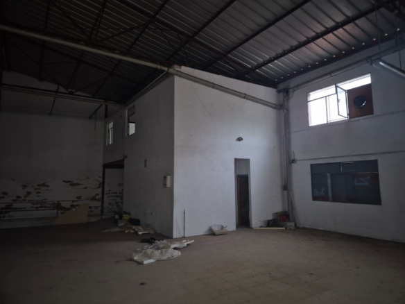 Industrial Unit In Elche, Spain (1.350 M²)