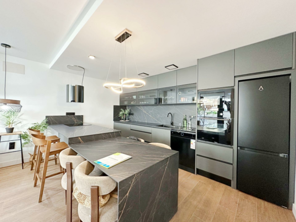 3-bedroom House In Torrevieja, Spain (180 M²)