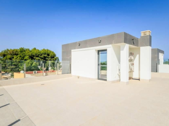 3-bedroom House In Orihuela, Spain (190 M²)