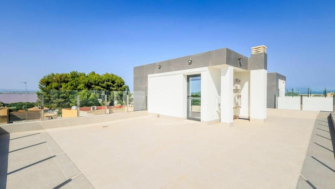 3-bedroom House In Orihuela, Spain (190 M²)