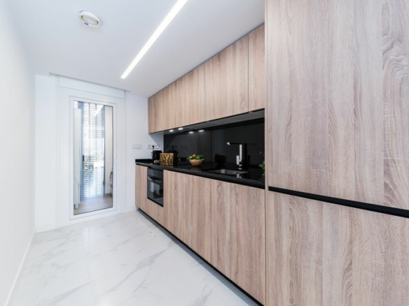 2-bedroom Apartment In Torrevieja, Spain (90 M²)