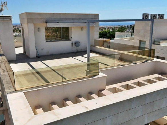 5-bedroom Villa In Orihuela Costa, Spain (200 M²)