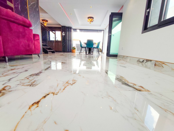 5-bedroom House In Los Urrutias, Spain (157 M²)
