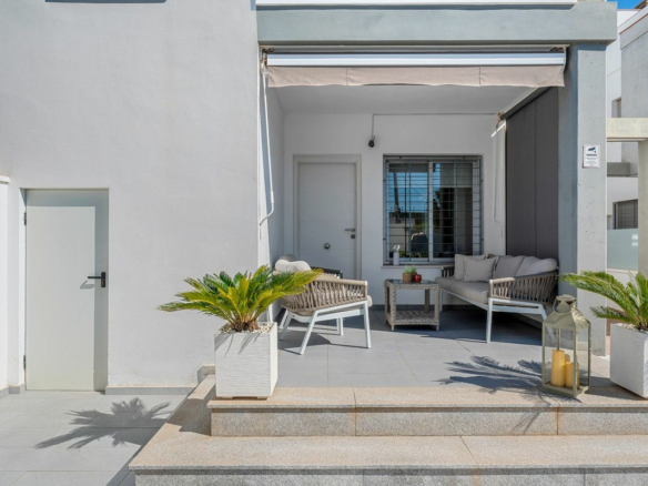 3-bedroom House In Daya Nueva, Spain (90 M²)