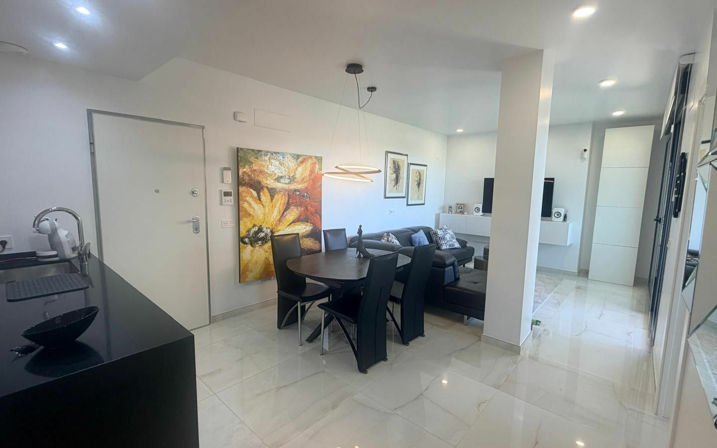 3-bedroom Apartment In Orihuela Costa, Spain (90 M²)