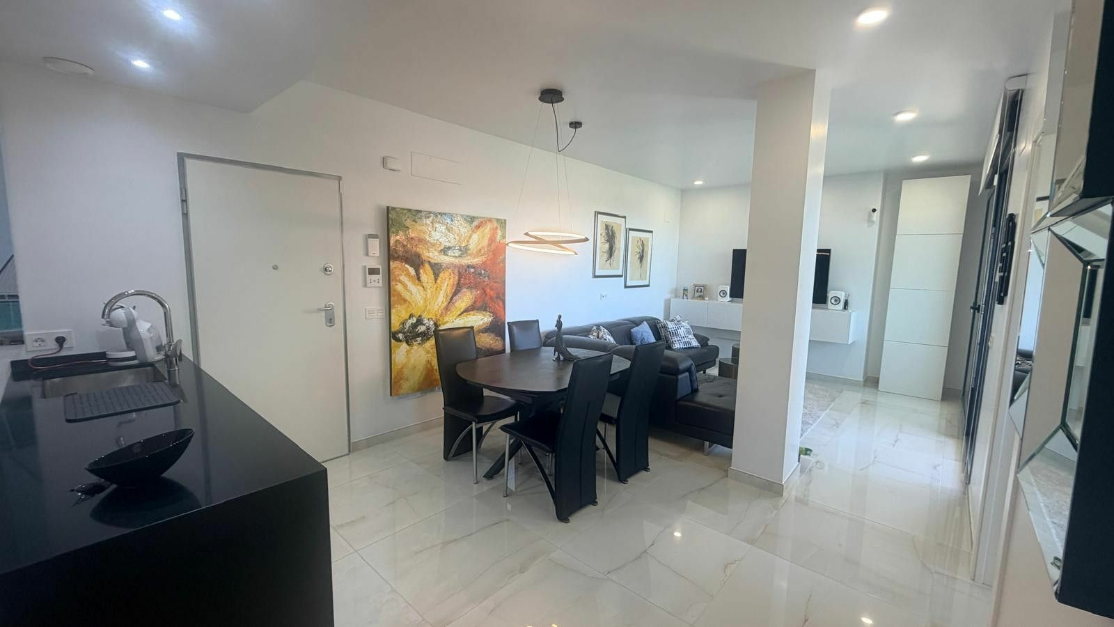 3-bedroom Apartment In Orihuela Costa, Spain (90 M²)