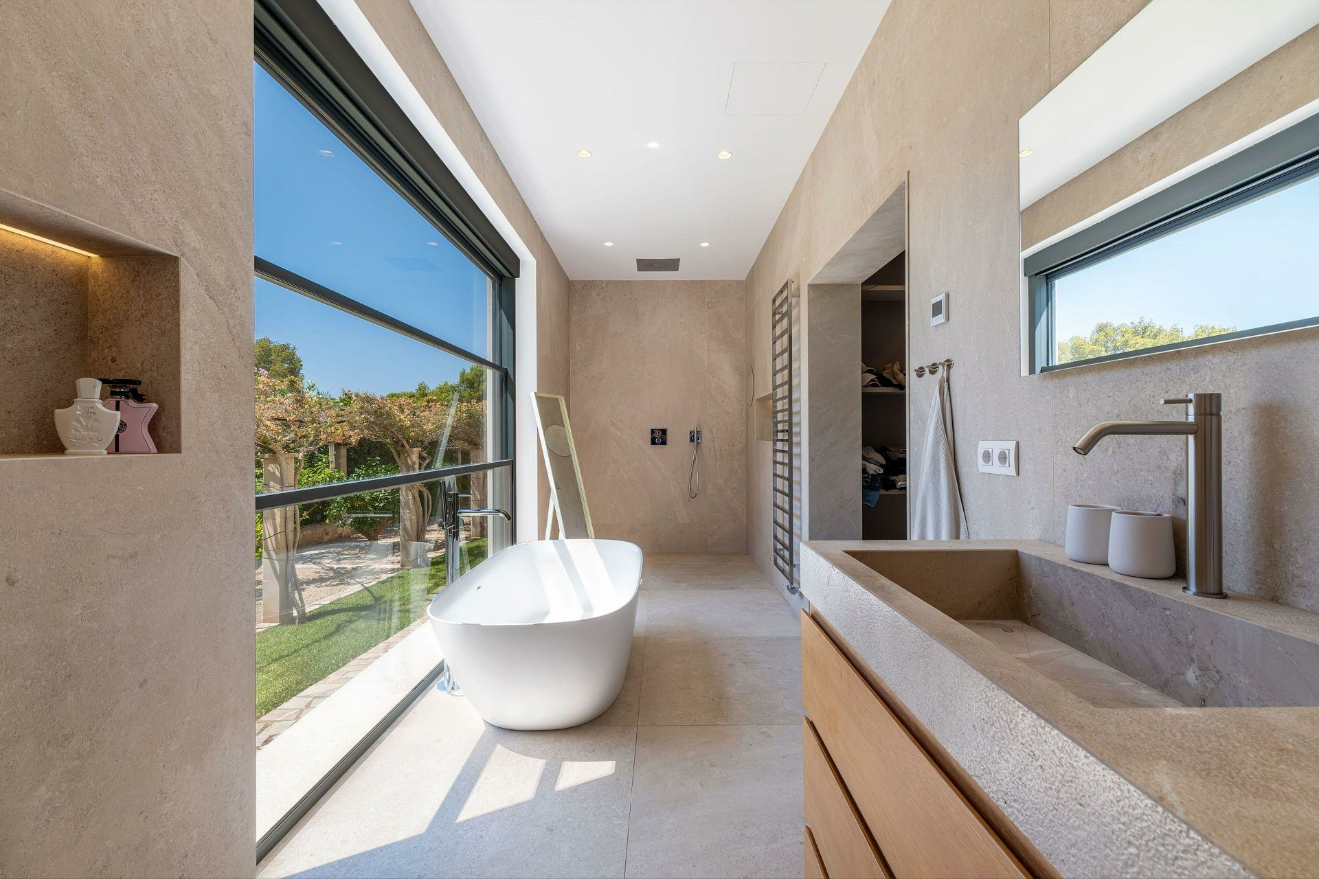 4-bedroom Villa In Calvià, Spain (526 M²)