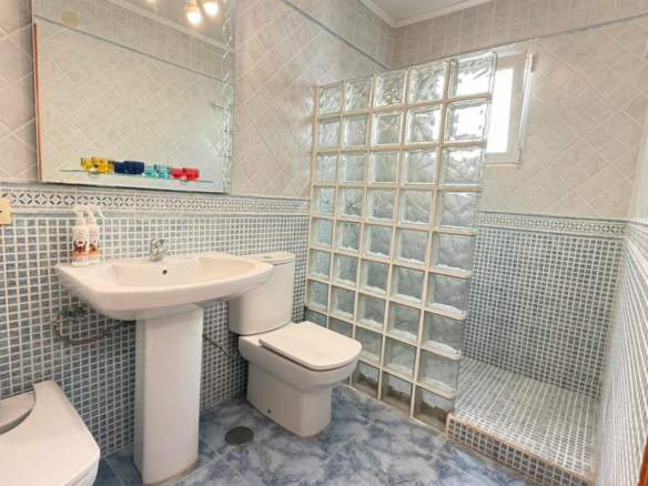 3-bedroom Apartment In Orihuela Costa, Spain (68 M²)