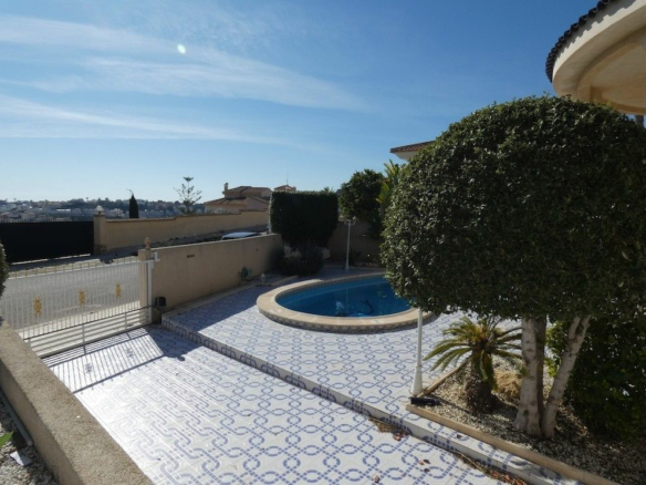 4-bedroom Villa In Rojales, Spain (150 M²)