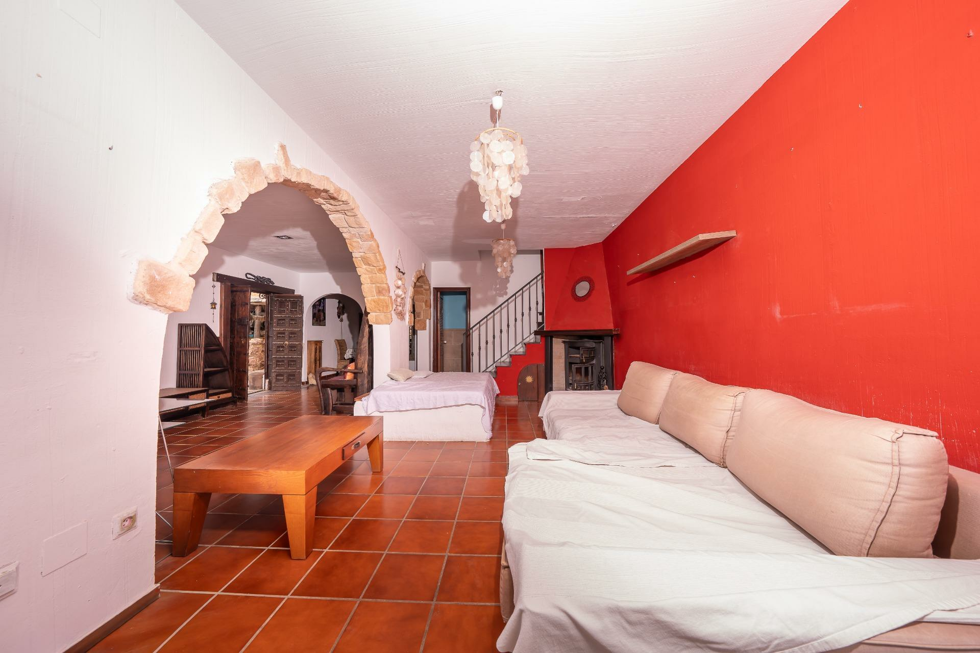 3-bedroom Bungalow In El Campello, Spain (235 M²)