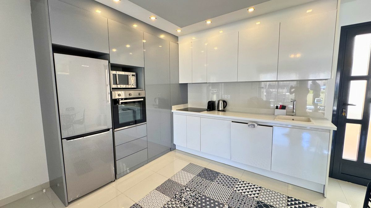 2-bedroom Apartment In Pilar De La Horadada, Spain (61 M²)