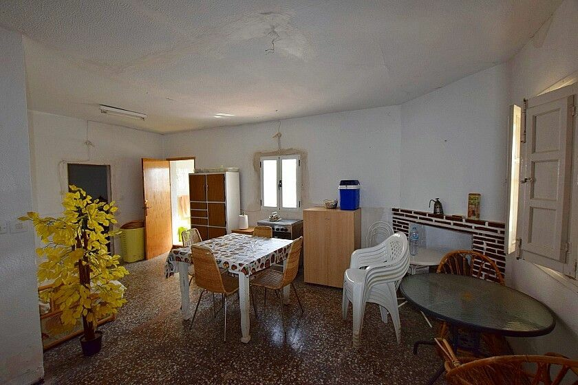 3-bedroom Villa In Albatera, Spain (100 M²)