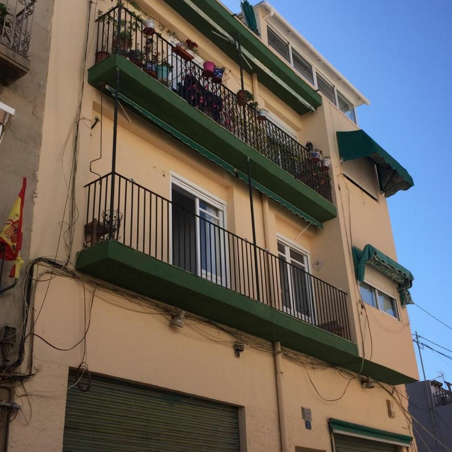 4-bedroom Apartment In Alicante, Spain (103 M²)