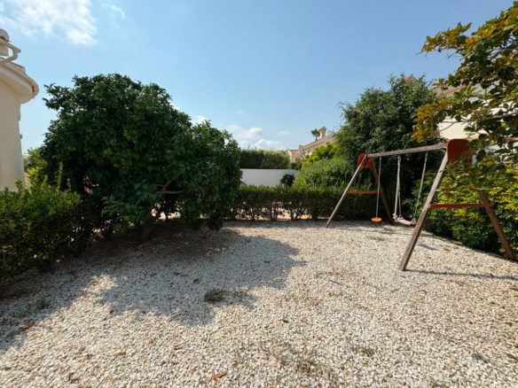 3-bedroom Villa In Rojales, Spain (121 M²)