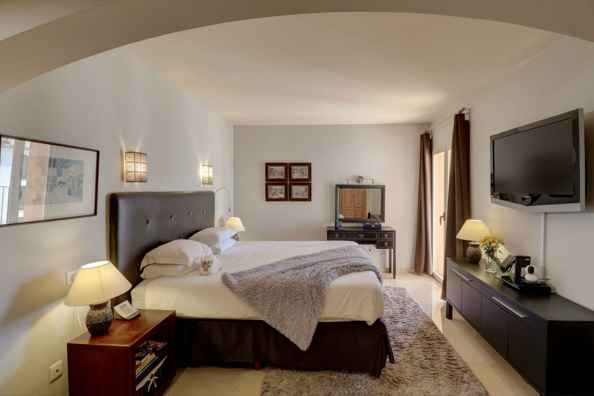 2-7-cce413 3-bedroom Penthouse In Calvià, Spain (194 M²)