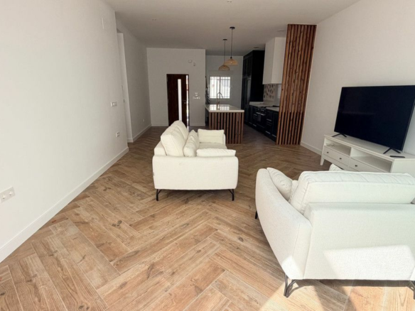 3-bedroom House In Catral, Spain (122 M²)
