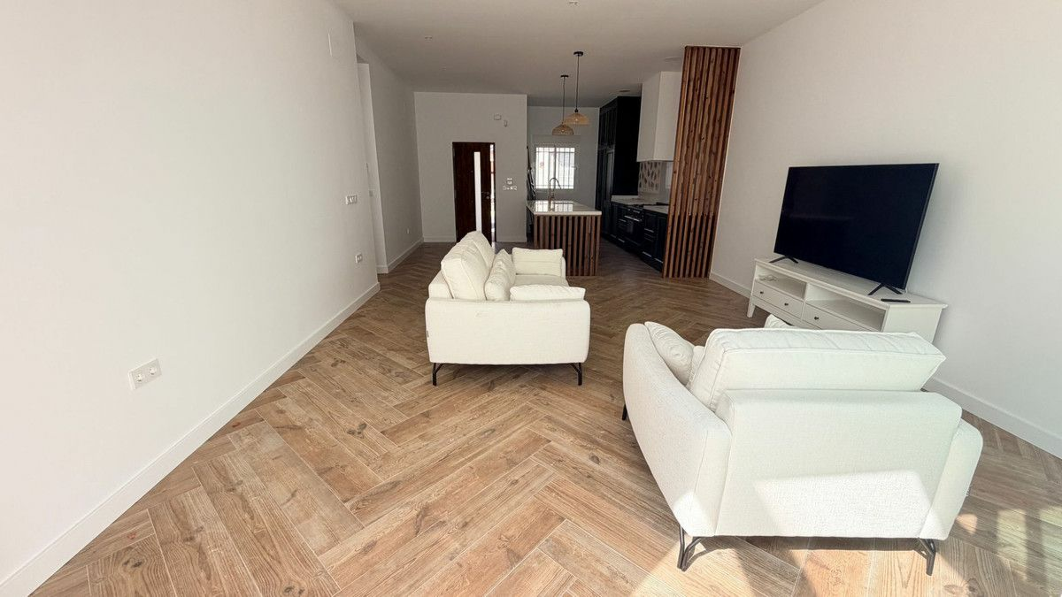 3-bedroom House In Catral, Spain (122 M²)
