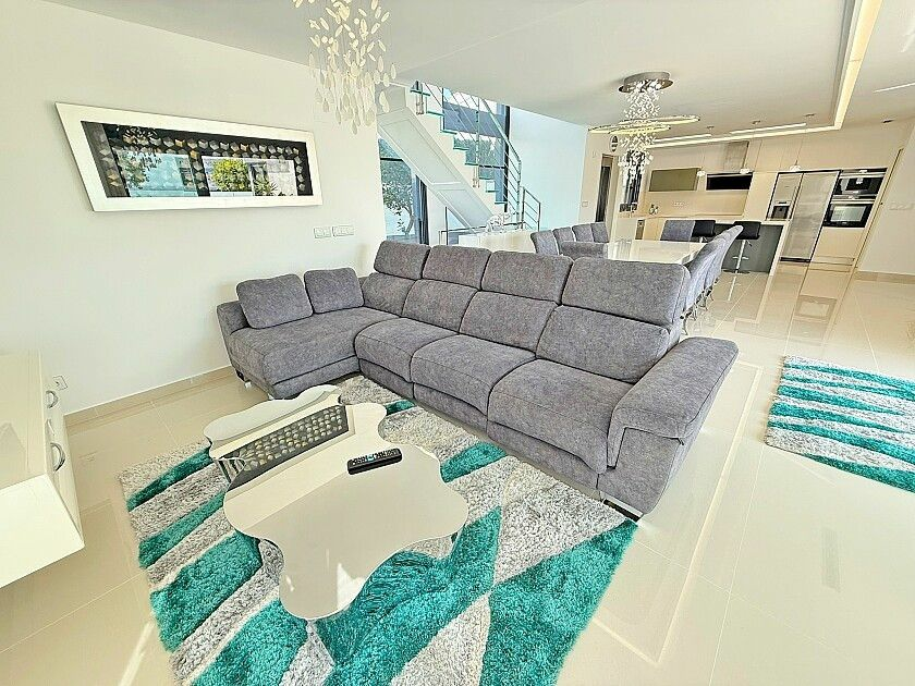 5-bedroom Villa In San Miguel De Salinas, Spain (316 M²)