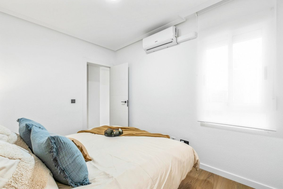 2-bedroom Apartment In Orihuela Costa, Spain (69 M²)