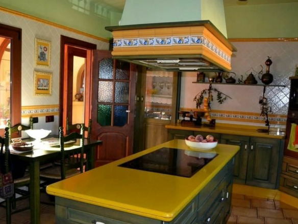 4-bedroom Villa In San Miguel De Salinas, Spain (245 M²)