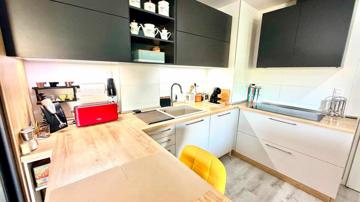2-bedroom Apartment In Orihuela Costa, Spain (82 M²)