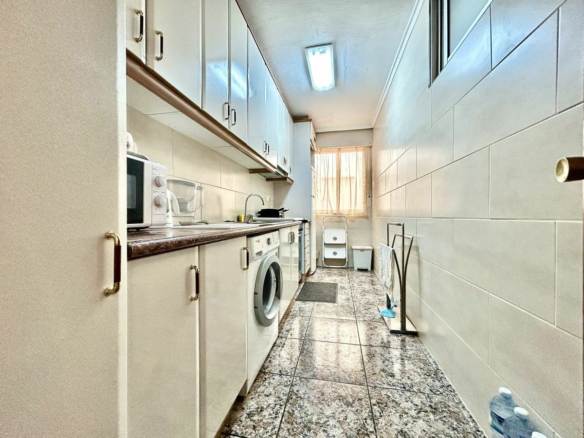 3-bedroom Apartment In Orihuela Costa, Spain (87 M²)