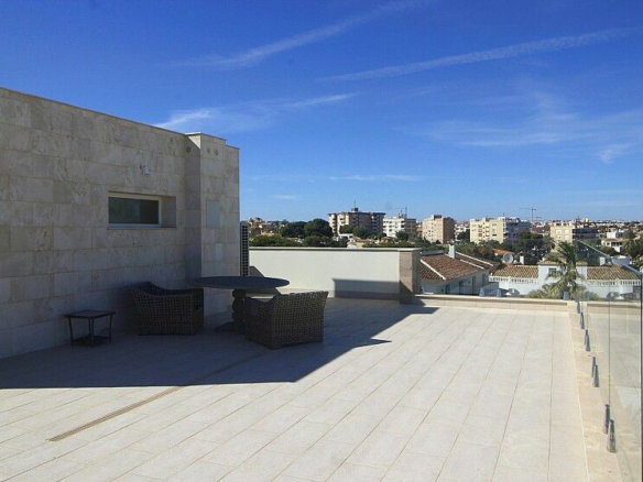 5-bedroom Villa In Orihuela Costa, Spain (306 M²)