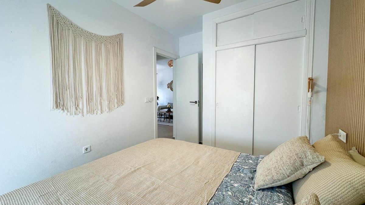 2-bedroom Villa In Orihuela Costa, Spain (68 M²)
