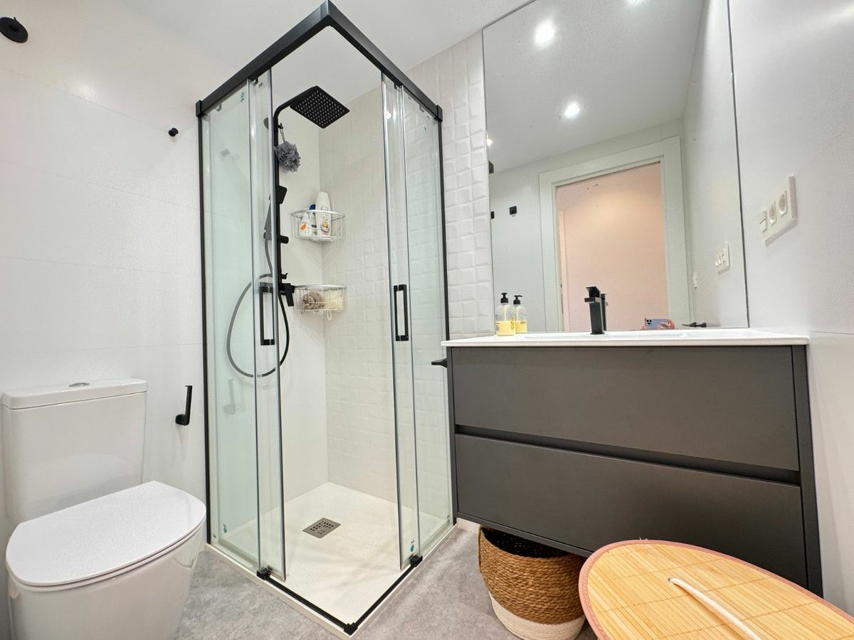 3-bedroom Apartment In Guardamar Del Segura, Spain (70 M²)