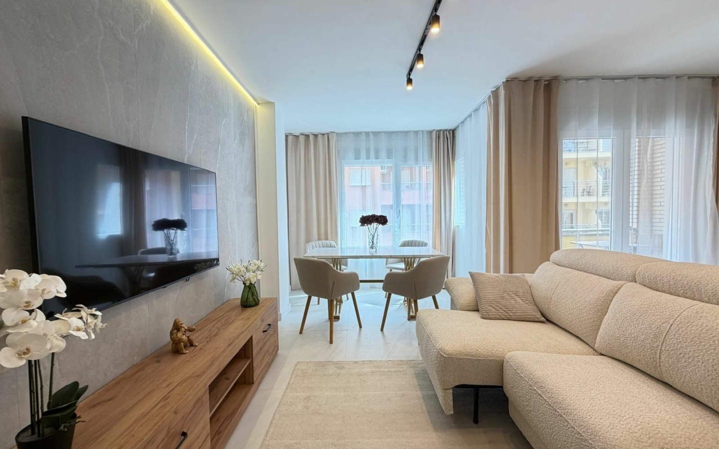 4-bedroom Apartment In Torrevieja, Spain (107 M²)