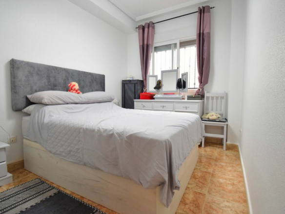 2-bedroom Apartment In Orihuela Costa, Spain (57 M²)