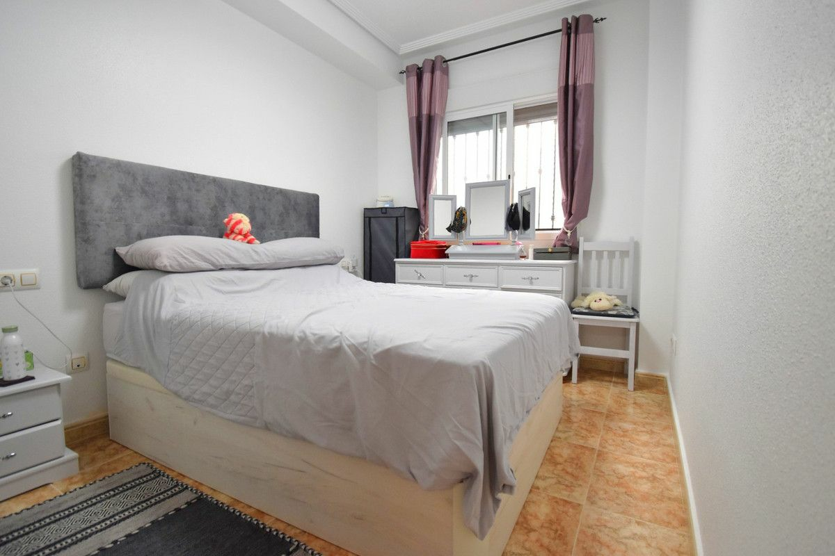 2-bedroom Apartment In Orihuela Costa, Spain (57 M²)