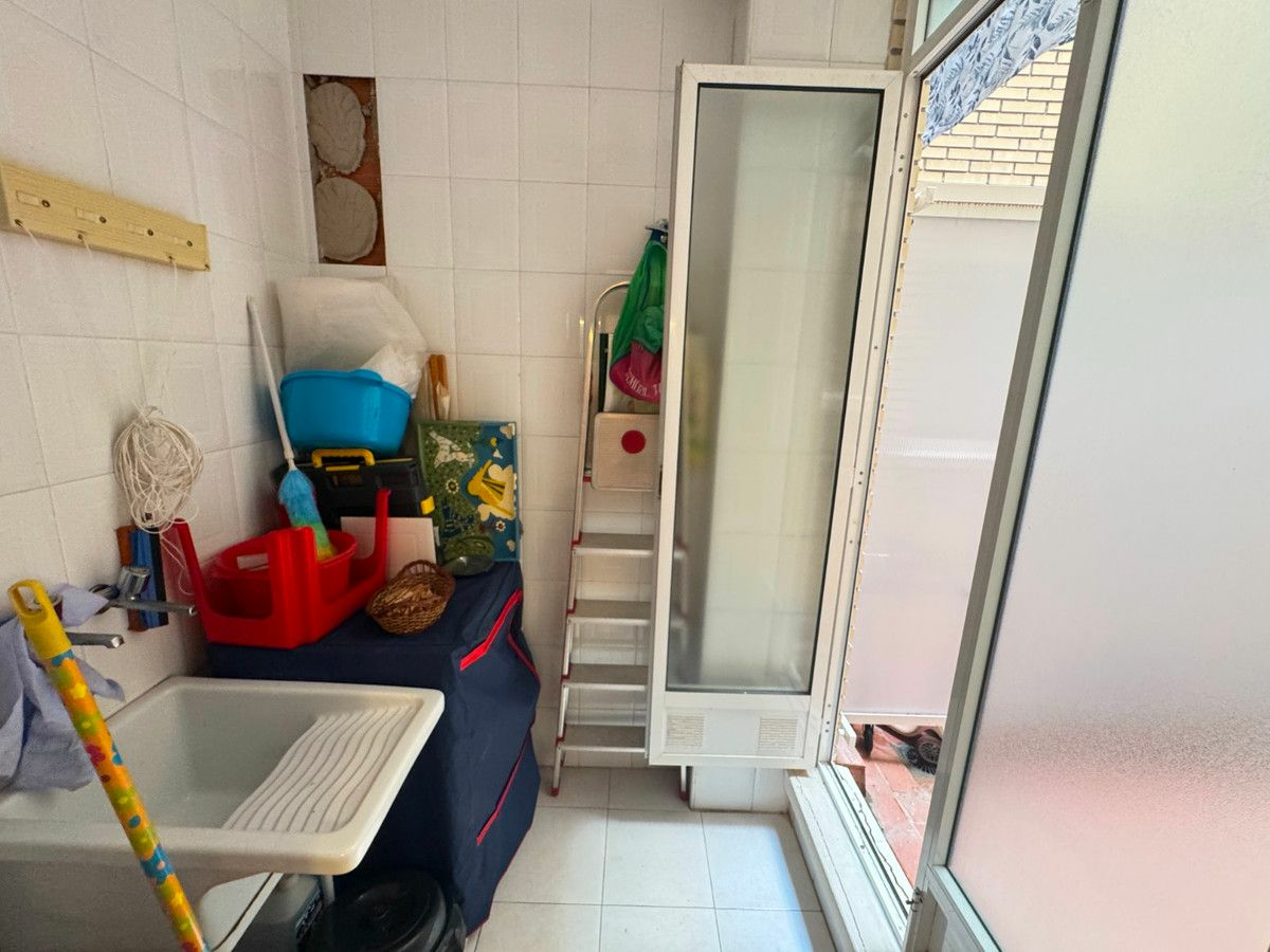 2-bedroom Apartment In Guardamar Del Segura, Spain (81 M²)