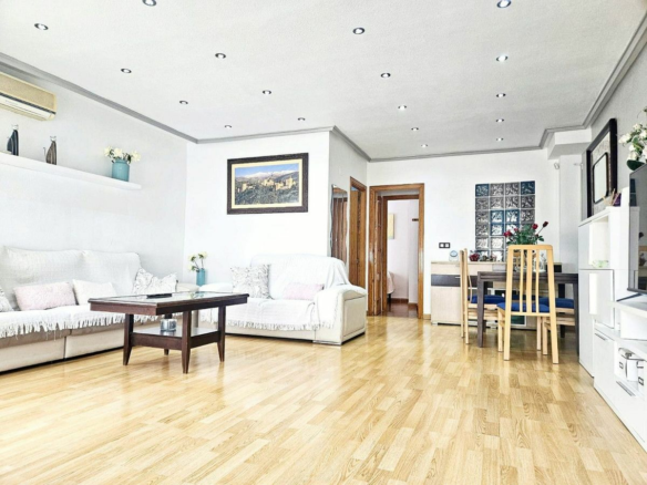 6-bedroom Villa In Orihuela Costa, Spain (160 M²)