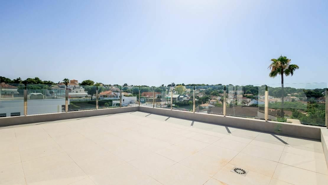 3-bedroom House In Orihuela, Spain (190 M²)