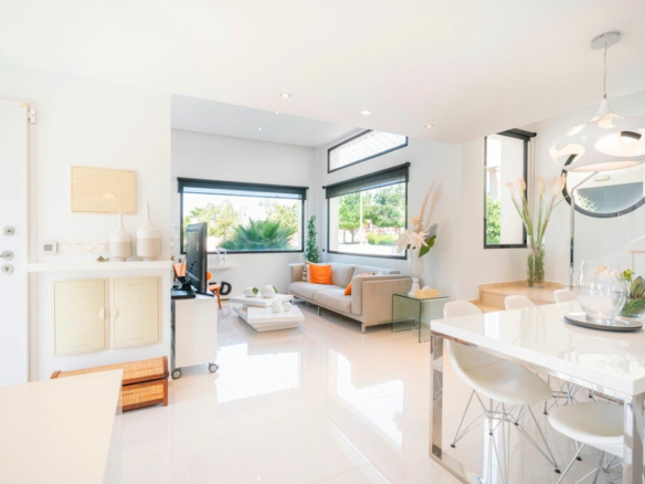 3-bedroom Villa In Rojales, Spain (122 M²)